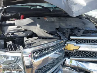 2013 Chevrolet Silverado 1500 LT with VIN 1GCRCSE06DZ274985, listed as a IAAI auction lot 41824879 with 64,721 mi miles. Bid and sale history available at carsss.com. Image 10.
