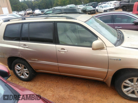 2007 Toyota Highlander w/3rd Row z VIN JTEDW21A070019074, wystawiony jako IAAI lot #40342502 z przebiegiem 253 967 mil mil oraz . Historia ofert i sprzedaży dostępna na DreamBid. Obrazek 13.