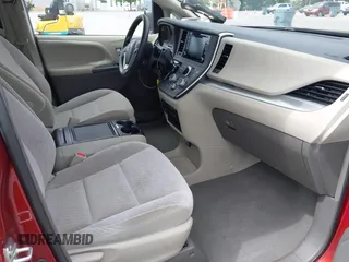 2019 Toyota Sienna LE Auto Access Seat with VIN 5TDKZ3DC1KS002876, listed as a IAAI auction lot 42105609 with 66,192 mi miles and . Bid and sale history available at DreamBid. Image 5.