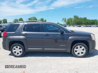 2014 GMC Terrain SLT z VIN 2GKALSEK0E6176468, wystawiony jako IAAI lot #42306679 z przebiegiem 204 741 mil mil oraz . Historia ofert i sprzedaży dostępna na DreamBid. Obrazek 13.