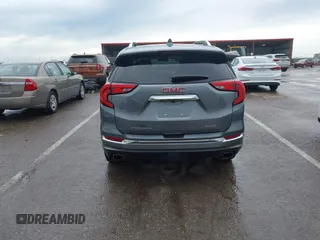 2020 GMC Terrain Denali z VIN 3GKALXEX9LL137492, wystawiony jako IAAI lot #42126393 z przebiegiem 47 075 mil mil oraz . Historia ofert i sprzedaży dostępna na DreamBid. Obrazek 16.