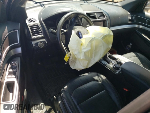 2017 Ford Explorer XLT with VIN 1FM5K8D85HGC03768, listed as a Copart auction lot 61858975 with 96,909 mi miles and Salvage title. Bid and sale history available at DreamBid. Image 8.
