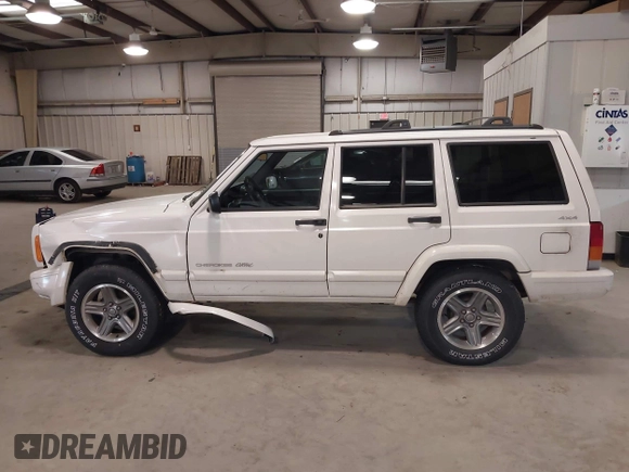 2000 Jeep Cherokee Classic with VIN 1J4FF58S8YL171529, listed as a IAAI auction lot 41748458 with Not provided miles and . Bid and sale history available at DreamBid. Image 14.