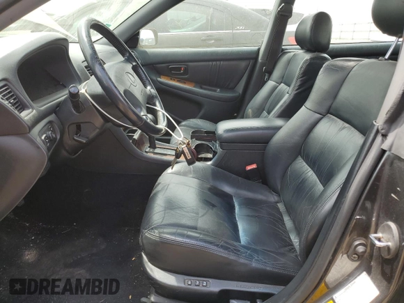 2000 Lexus ES 300 with VIN JT8BF28G7Y0288730, listed as a Copart auction lot 59120015 with 108,449 mi miles and Clean title. Bid and sale history available at DreamBid. Image 7.