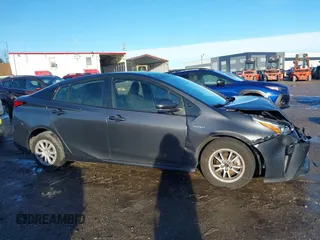 2020 Toyota Prius L Eco with VIN JTDKARFU3L3111231, listed as a IAAI auction lot 41398103 with 181,134 mi miles and . Bid and sale history available at DreamBid. Image 13.