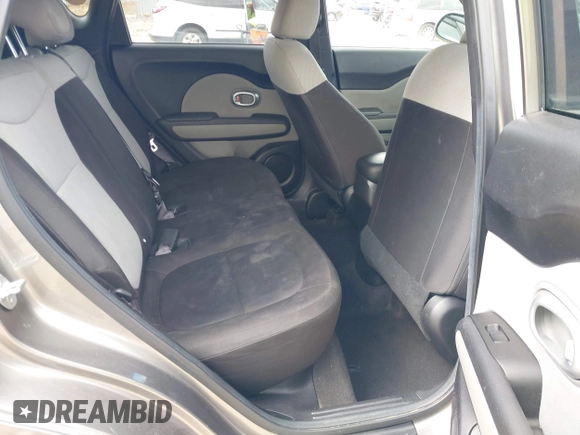2016 Kia Soul with VIN KNDJN2A22G7250522, listed as a IAAI auction lot 41839460 with 141,825 mi miles. Bid and sale history available at carsss.com. Image 8.