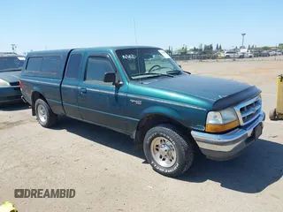 1998 Ford Ranger XL z VIN 1FTYR14U6WPA04887, wystawiony jako IAAI lot #42192157 z przebiegiem 236 649 mil mil oraz . Historia ofert i sprzedaży dostępna na DreamBid. Obrazek 1.