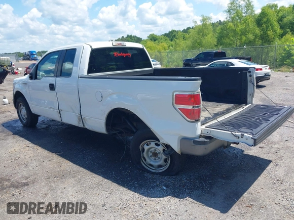 2013 Ford F-150 XL with VIN 1FTEX1CM8DFB15826, listed as a IAAI auction lot 42471324 with 354,738 mi miles and . Bid and sale history available at DreamBid. Image 3.