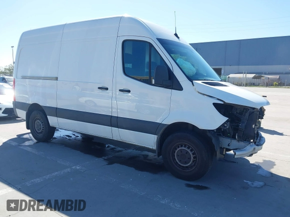2020 Mercedes-Benz Sprinter Cargo with VIN W1W70BGY8LT026861, listed as a IAAI auction lot 41679015 with 96,367 mi miles and . Bid and sale history available at carsss.com. Image 1.
