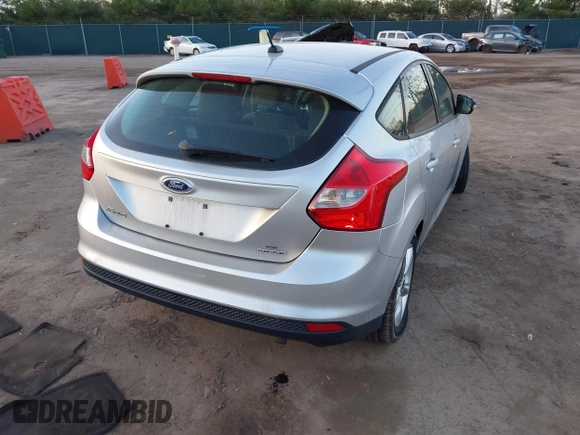 2013 Ford Focus SE with VIN 1FADP3K26DL350210, listed as a IAAI auction lot 41822980 with 124,569 mi miles and . Bid and sale history available at carsss.com. Image 4.