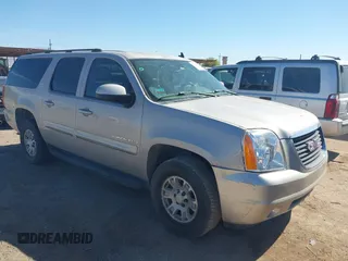 2007 GMC Yukon XL SLT with VIN 1GKFK16317J206173, listed as a IAAI auction lot 42117433 with Not Provided miles. Bid and sale history available at carsss.com. Image 1.