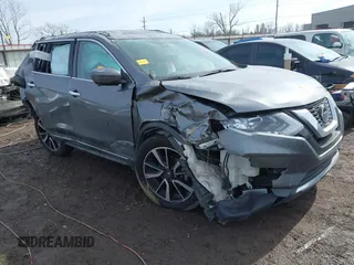 2020 Nissan Rogue SL with VIN 5N1AT2MT1LC735855, listed as a IAAI auction lot 41598757 with 1 mi miles. Bid and sale history available at carsss.com. Image 1.