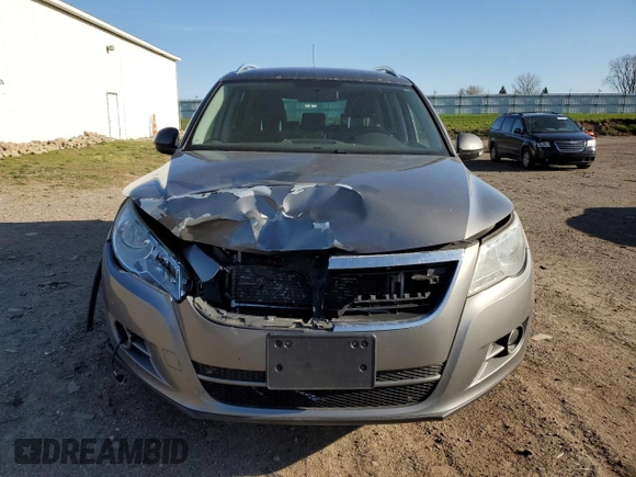2011 Volkswagen Tiguan SE with VIN WVGBV7AX6BW525171, listed as a Copart auction lot 53643265 with 208,206 mi miles and Clean Title. Bid and sale history available at DreamBid. Image 5.