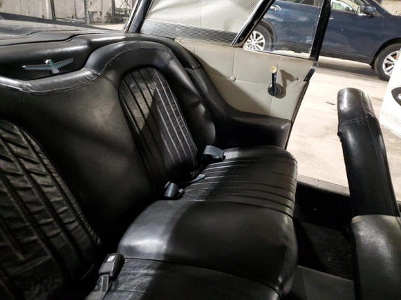 1960 Ford Thunderbird with VIN 0Y71Y188635, listed as a Copart auction lot 49905725 with 1,414 mi miles and Salvage Title. Bid and sale history available at DreamBid. Image 10.