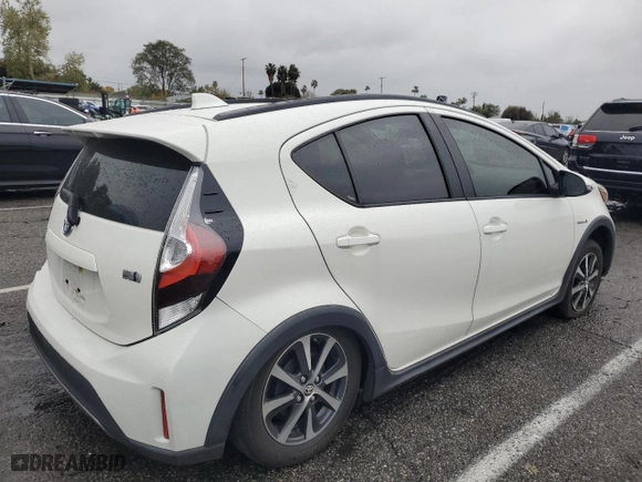 2018 Toyota Prius c One with VIN JTDKDTB39J1601991, listed as a Copart auction lot 49339195 with 58,625 mi miles and Salvage Title. Bid and sale history available at carsss.com. Image 3.