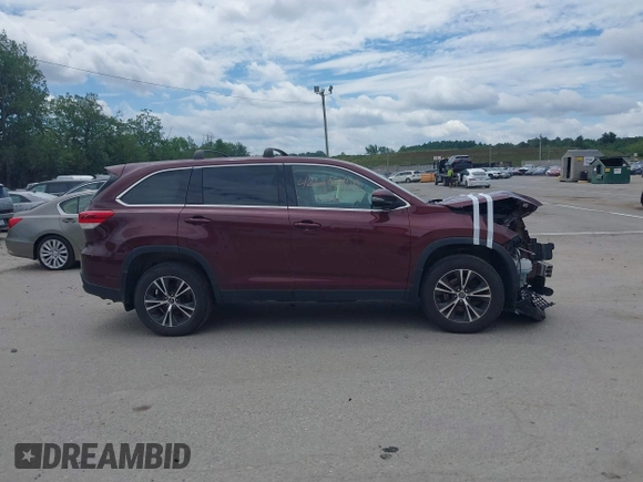 2019 Toyota Highlander LE with VIN 5TDBZRFH6KS943719, listed as a IAAI auction lot 42610730 with 64,089 mi miles and . Bid and sale history available at DreamBid. Image 13.