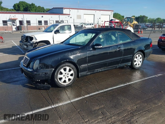 2003 Mercedes-Benz CLK 320 with VIN WDBLK65G63T131225, listed as a IAAI auction lot 42060339 with 162,918 mi miles and . Bid and sale history available at DreamBid. Image 18.