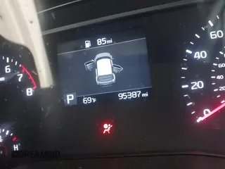 2022 Kia Soul LX z VIN KNDJ23AU5N7812393, wystawiony jako IAAI lot #42275386 z przebiegiem 95 387 mil mil oraz . Historia ofert i sprzedaży dostępna na DreamBid. Obrazek 15.