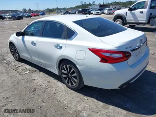 2018 Nissan Altima 2.5 SR with VIN 1N4AL3AP3JC134886, listed as a IAAI auction lot 41806510 with 171,653 mi miles. Bid and sale history available at carsss.com. Image 3.