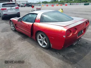 2000 Chevrolet Corvette z VIN 1G1YY22G9Y5121554, wystawiony jako IAAI lot #42437146 z przebiegiem Nie podano mil oraz . Historia ofert i sprzedaży dostępna na DreamBid. Obrazek 3.