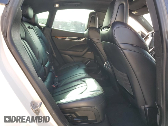 2018 Maserati Levante S GranSport z VIN ZN661YUS0JX269737, wystawiony jako Copart lot #82872953 z przebiegiem 98 866 mil mil oraz Szkoda całkowita • Salvage title. Historia ofert i sprzedaży dostępna na DreamBid. Obrazek 11.
