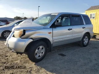 2006 Honda Pilot LX z VIN 5FNYF28106B023878, wystawiony jako Copart lot #43194025 z przebiegiem 224 397 mil mil oraz Szkoda całkowita • Salvage title. Historia ofert i sprzedaży dostępna na DreamBid. Obrazek 1.