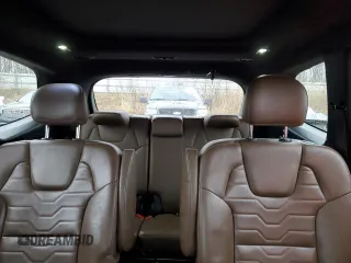 2021 Kia Telluride SX with VIN 5XYP5DHC7MG185623, listed as a Copart auction lot 49771345 with 101,167 mi miles and Clean Title. Bid and sale history available at carsss.com. Image 10.