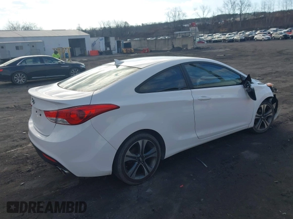 2013 Hyundai Elantra GS z VIN KMHDH6AE3DU004609, wystawiony jako IAAI lot #41738554 z przebiegiem 108 586 mil mil oraz . Historia ofert i sprzedaży dostępna na DreamBid. Obrazek 4.