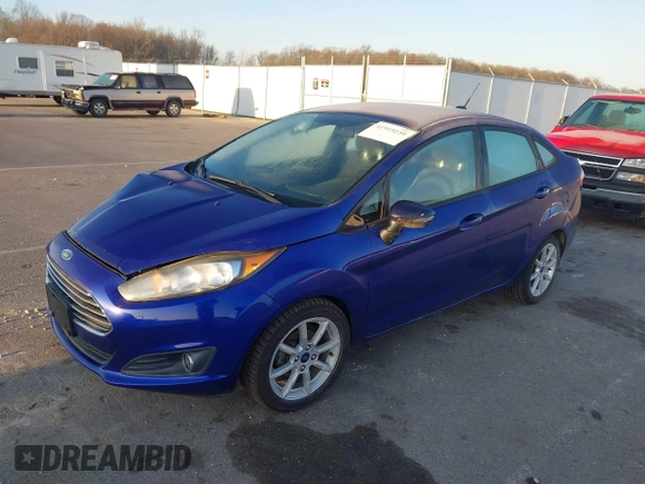 2014 Ford Fiesta SE z VIN 3FADP4BJ5EM243551, wystawiony jako IAAI lot #41919239 z przebiegiem 92 396 mil mil oraz . Historia ofert i sprzedaży dostępna na DreamBid. Obrazek 2.