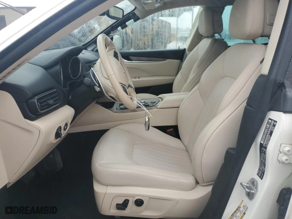 2019 Maserati Levante GranLusso with VIN ZN661XUL3KX325268, listed as a Copart auction lot 83449104 with 16,944 mi miles and Clean Title. Bid and sale history available at carsss.com. Image 7.
