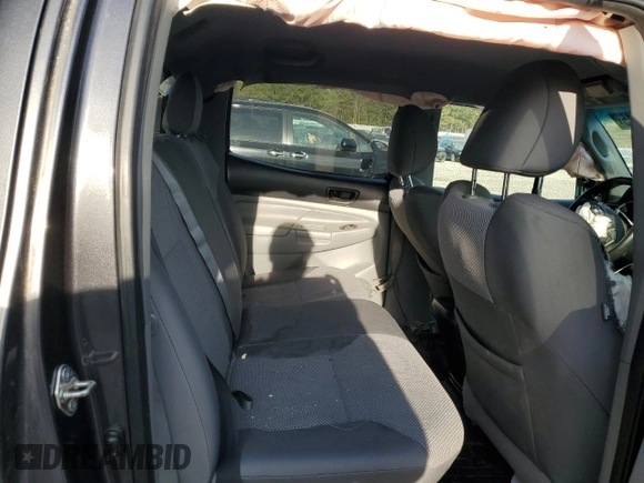 2015 Toyota Tacoma PreRunner with VIN 3TMJU4GN5FM180924, listed as a Copart auction lot 50864315 with 176,562 mi miles and Salvage title. Bid and sale history available at DreamBid. Image 10.