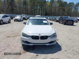 2014 BMW 3 Series 328i z VIN WBA3A5G52ENP33067, wystawiony jako IAAI lot #41907600 z przebiegiem 125 073 mil mil oraz . Historia ofert i sprzedaży dostępna na DreamBid. Obrazek 12.