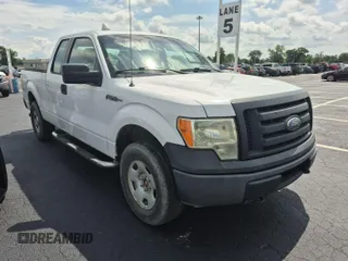 2010 Ford F-150 XL z VIN 1FTEX1EW7AFA89309, wystawiony jako IAAI lot #42802196 z przebiegiem 212 713 mil mil oraz . Historia ofert i sprzedaży dostępna na DreamBid. Obrazek 10.