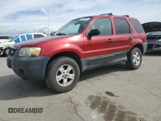 2007 Ford Escape XLT with VIN 1FMYU93147KB97989, listed as a Copart auction lot 50930685 with 192,178 mi miles and Salvage Title. Bid and sale history available at carsss.com. Image 1.