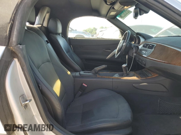 2005 BMW Z4 3.0i with VIN 4USBT53515LT28774, listed as a Copart auction lot 53826255 with 87,927 mi miles and Clean title. Bid and sale history available at DreamBid. Image 10.