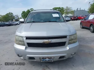 2010 Chevrolet Tahoe LT with VIN 1GNUCBE04AR279051, listed as a IAAI auction lot 41842291 with 227,227 mi miles and . Bid and sale history available at DreamBid. Image 12.