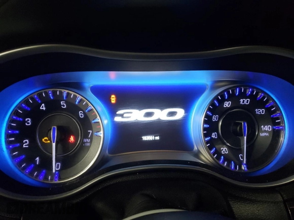 2015 Chrysler 300 Limited with VIN 2C3CCARG9FH810889, listed as a Copart auction lot 44935415 with 163,581 mi miles and Salvage Title. Bid and sale history available at carsss.com. Image 9.