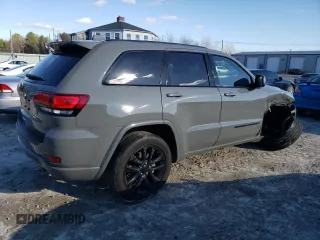 2022 Jeep Grand Cherokee WK Laredo X with VIN 1C4RJFAG1NC141748, listed as a Copart auction lot 82516344 with 18,915 mi miles and Salvage Title. Bid and sale history available at carsss.com. Image 3.