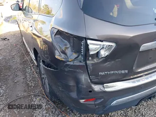 2015 Nissan Pathfinder SV z VIN 5N1AR2MN2FC720690, wystawiony jako IAAI lot #41529514 z przebiegiem 114 143 mil mil oraz . Historia ofert i sprzedaży dostępna na DreamBid. Obrazek 6.