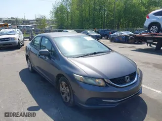 2015 Honda Civic Sedan LX with VIN 19XFB2F50FE095498, listed as a IAAI auction lot 42077072 with 211,682 mi miles. Bid and sale history available at carsss.com. Image 1.