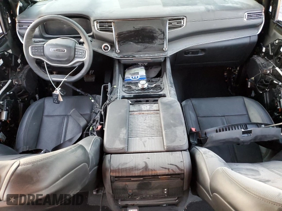 2023 Jeep Wagoneer Series III с VIN 1C4SJSDP6PS503197, выставлен на аукционе Copart как лот 41888325 с пробегом 8 669 миль миль и Списание • Salvage title. История ставок и продаж доступна на DreamBid. Изображение 8.