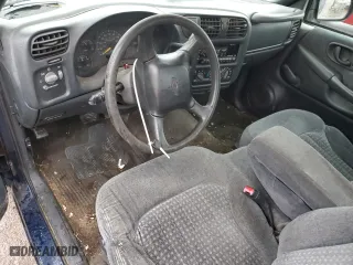 2000 Chevrolet S-10 LS with VIN 1GCCS1447Y8118831, listed as a Copart auction lot 84090064 with 0 mi miles and Salvage Title. Bid and sale history available at carsss.com. Image 8.