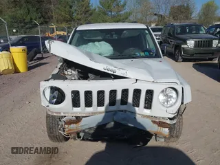 2014 Jeep Patriot Sport z VIN 1C4NJRBB1ED644371, wystawiony jako IAAI lot #42217823 z przebiegiem 139 215 mil mil oraz . Historia ofert i sprzedaży dostępna na DreamBid. Obrazek 12.
