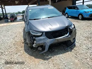 2022 Chrysler Pacifica Limited with VIN 2C4RC1GG2NR110438, listed as a Copart auction lot 59801895 with 92,954 mi miles and Salvage title. Bid and sale history available at DreamBid. Image 15.
