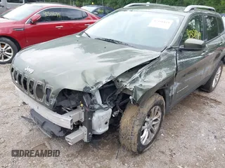 2020 Jeep Cherokee Latitude z VIN 1C4PJMCB5LD636295, wystawiony jako IAAI lot #42358449 z przebiegiem 103 478 mil mil oraz . Historia ofert i sprzedaży dostępna na DreamBid. Obrazek 6.