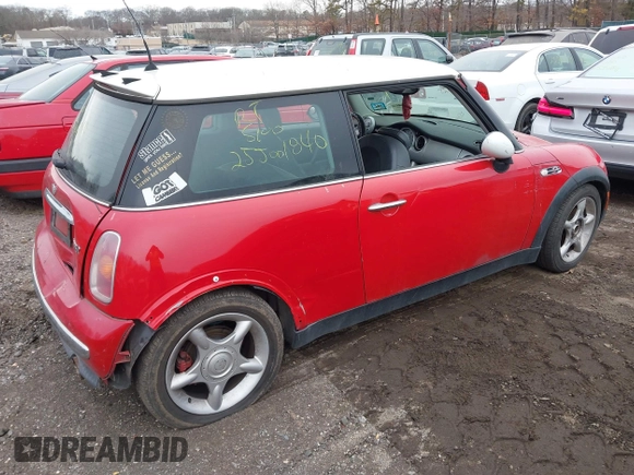 2004 MINI Hardtop with VIN WMWRC334X4TC50476, listed as a IAAI auction lot 41636967 with Not Provided miles and . Bid and sale history available at DreamBid. Image 4.
