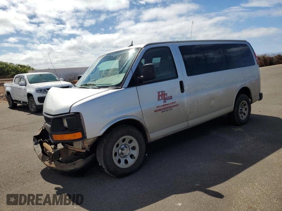 2011 Chevrolet Express Passenger LS z VIN 1GNSGBF4XB1169764, wystawiony jako Copart lot #64512794 z przebiegiem 75 532 mil mil oraz Szkoda całkowita • Salvage title. Historia ofert i sprzedaży dostępna na DreamBid. Obrazek 1.