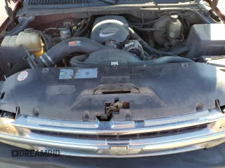2002 Chevrolet Tahoe LS with VIN 1GNEC13V32R280495, listed as a Copart auction lot 88474735 with 294,969 mi miles and Salvage Title. Bid and sale history available at carsss.com. Image 12.