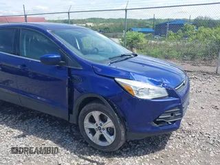 2016 Ford Escape SE z VIN 1FMCU9G97GUA82186, wystawiony jako IAAI lot #42204318 z przebiegiem 111 982 mil mil oraz . Historia ofert i sprzedaży dostępna na DreamBid. Obrazek 6.