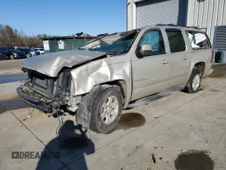 2013 GMC Yukon XL SLT with VIN 1GKS1KE09DR303472, listed as a Copart auction lot 42827325 with Not Provided miles and Salvage Title. Bid and sale history available at carsss.com. Image 1.